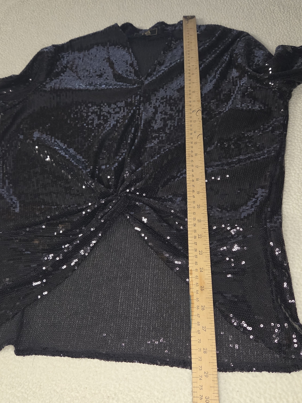 Lucky And Blessed Black Sequin Twist-Front V-Neck Women's Top Size Small - Picture 5 of 7